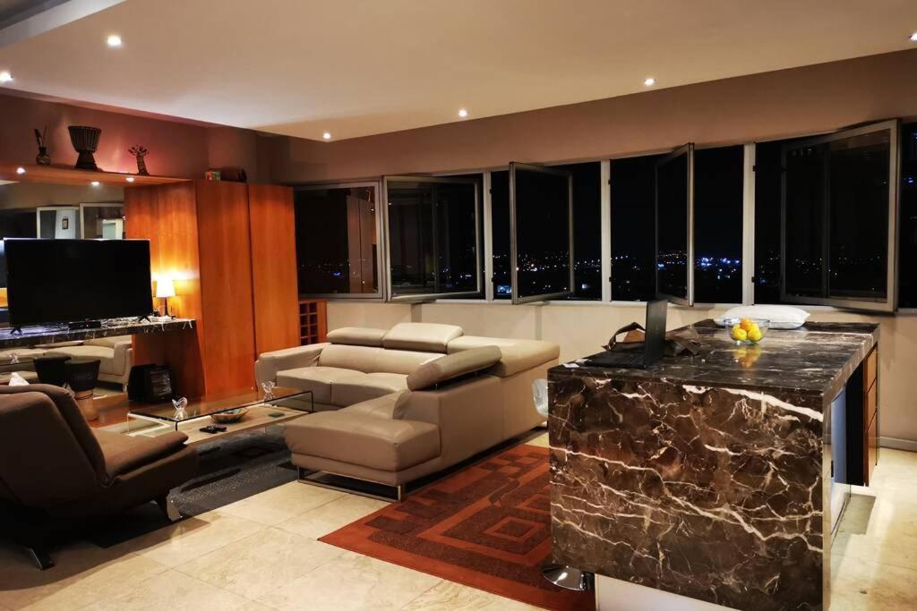 1507-Amazing Views & Unique Joburg Cbd Luxury Apartment Johannesburg Exterior foto