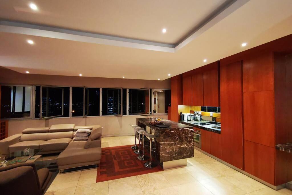 1507-Amazing Views & Unique Joburg Cbd Luxury Apartment Johannesburg Exterior foto